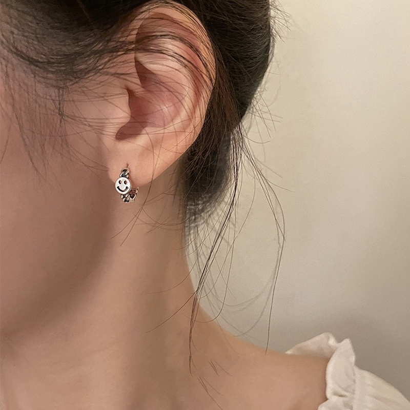 1 Cặp Bông Tai Hình Mặt Cười Bằng Bạc S925 Thời Trang Cho Nữ