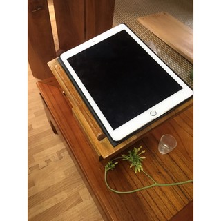 Giá đỡ ipad/điện thoại