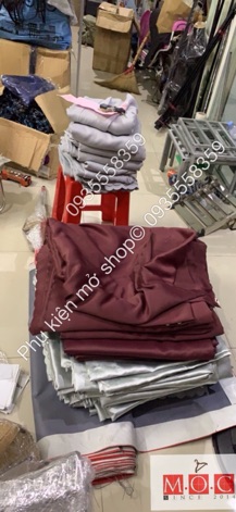 Rèm Treo khung thử đồ