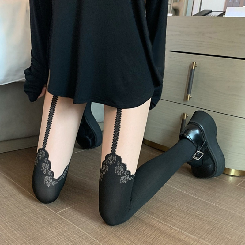 Đôi vớ cao tới gối thiết kế dễ thương quyến rũ cho nữ