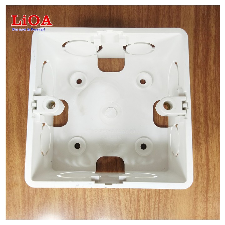 Đế âm tường - Đế nổi LiOA - Tự chống cháy, nhưa cao cấp - SE2157-SE100M