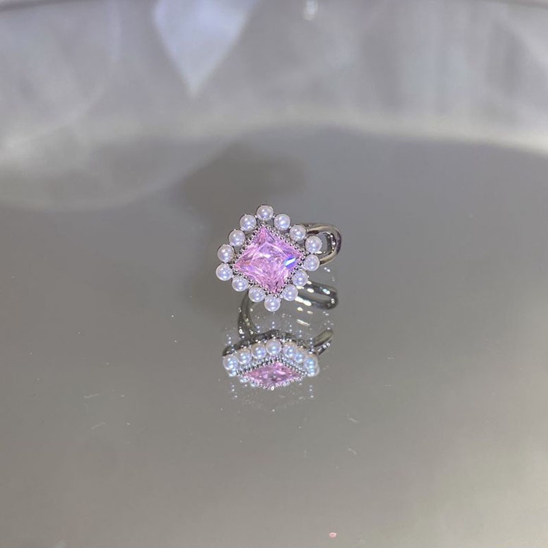 Khuyên Tai Tua Rua Đính Đá Hồng Xinh Xắn