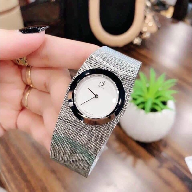 Đồng Hồ Nữ Calvin Klein dạng kiềng case 28mm