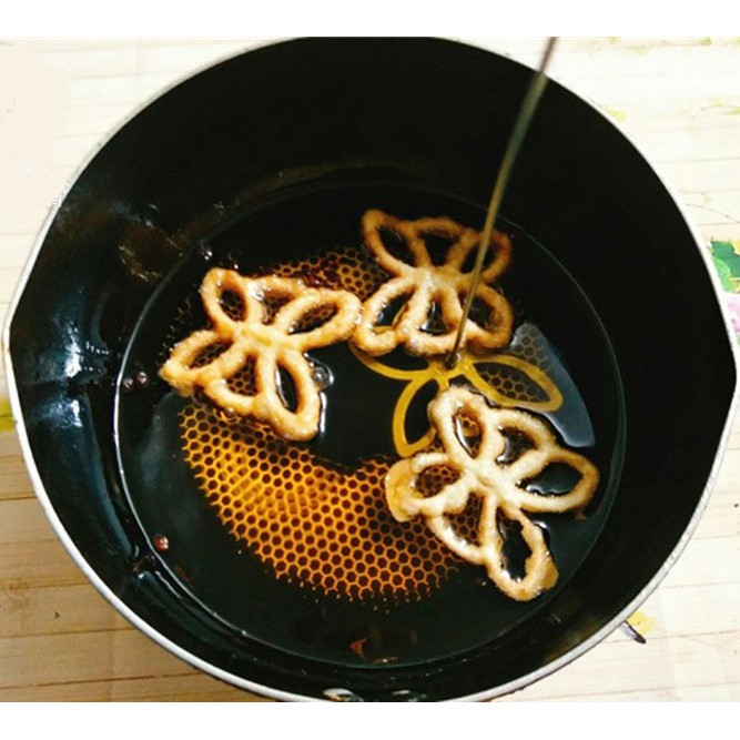 Bộ 4 Khuôn Làm Bánh Nhúng Bằng Gang