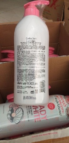 Sữa tắm ready 2 white 500ml Thái lan trắng da..