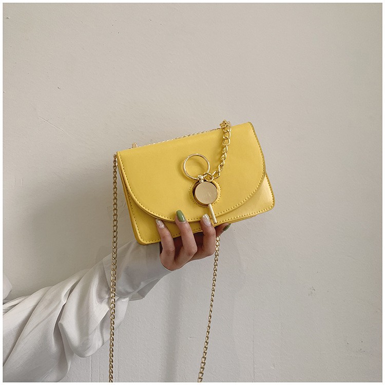 [Siêu Rẻ] XTU501 Túi đeo chéo phối khóa xinh xắn | BigBuy360 - bigbuy360.vn