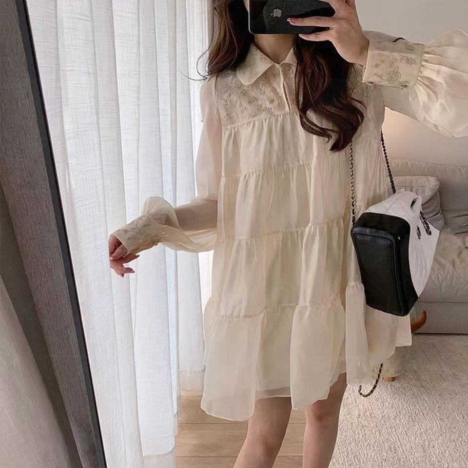 2022 spring and summer new large size slim French Hepburn chic minority design Chiffon white dress fashion