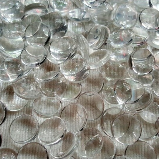 nguyên liệu handmade : 2 cái nhẫn = 12k / gói ( có kèm gạch thủy tinh )