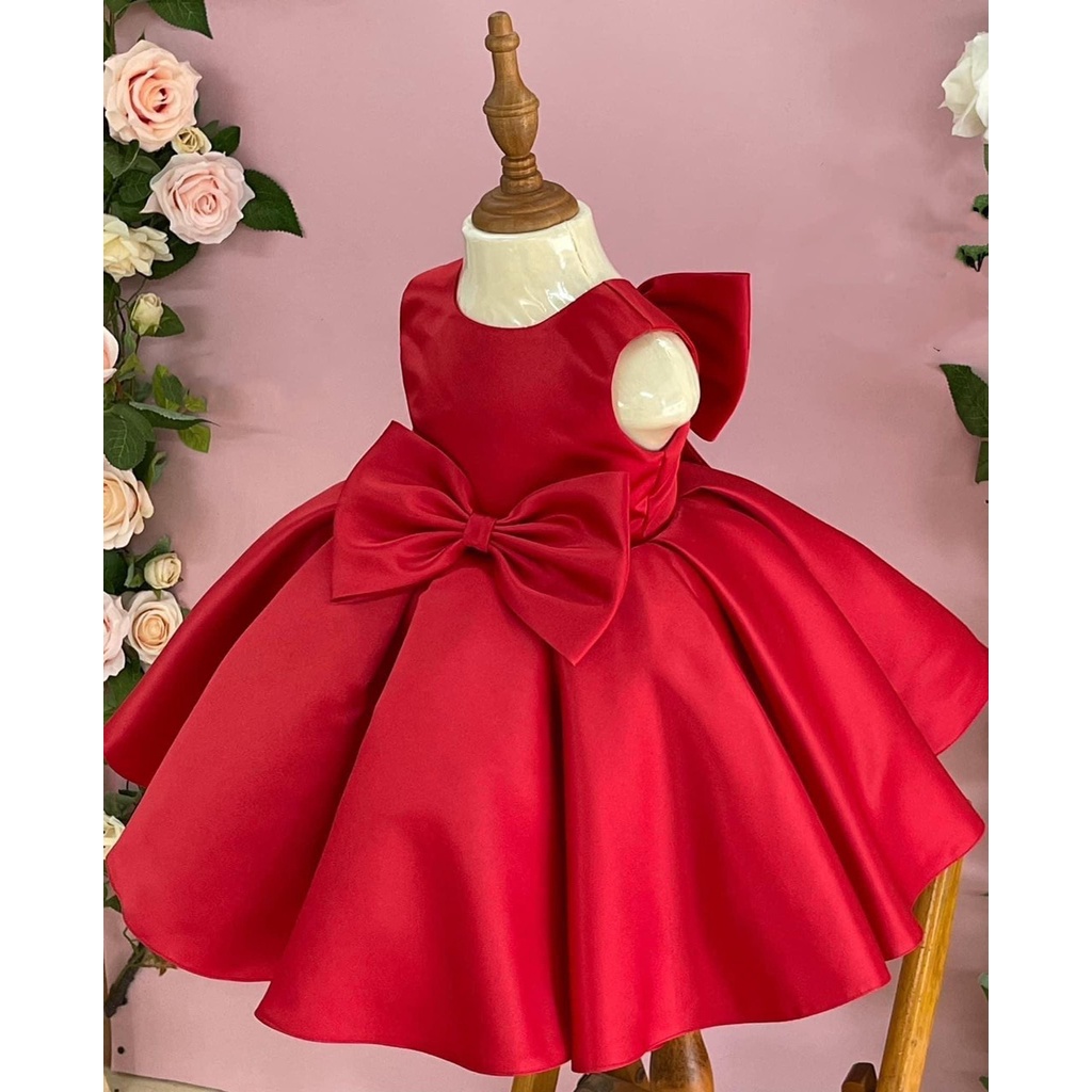 Váy công chúa sát tay nơ