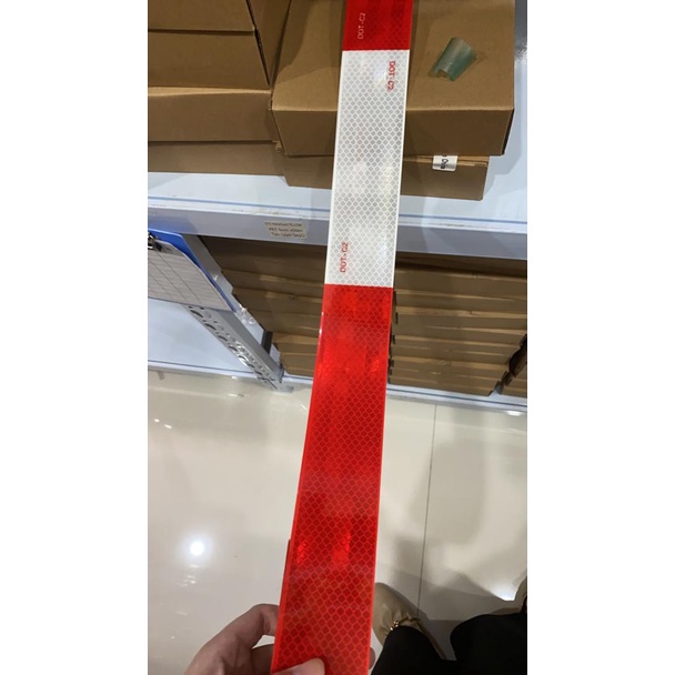 Phản quang xe tải màu trắng +đỏ 5 mét