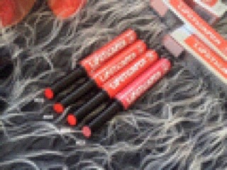 sALE Son LipsTickPen