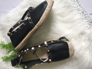 Slip on cói đinh