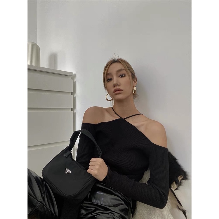 Áo Trễ Vai Dây Chéo Tay Dài Áo Kiểu Nữ Form Dáng Croptop Sexy Chất Thun Gân