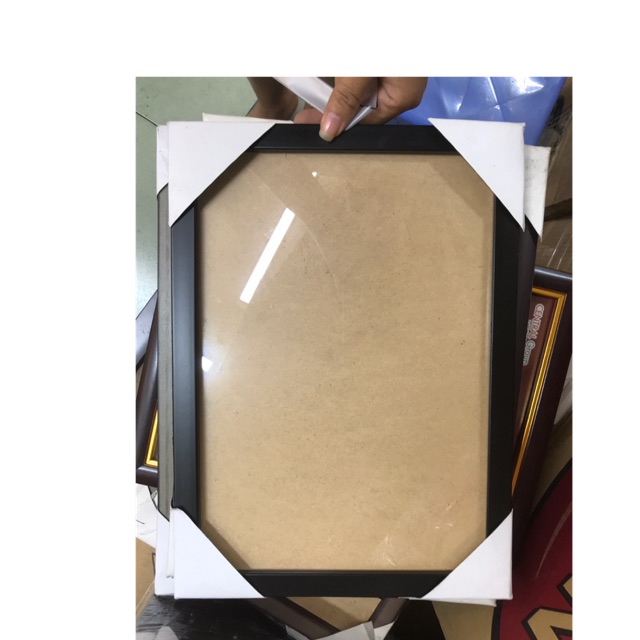 Khung hình a4 mầu đen