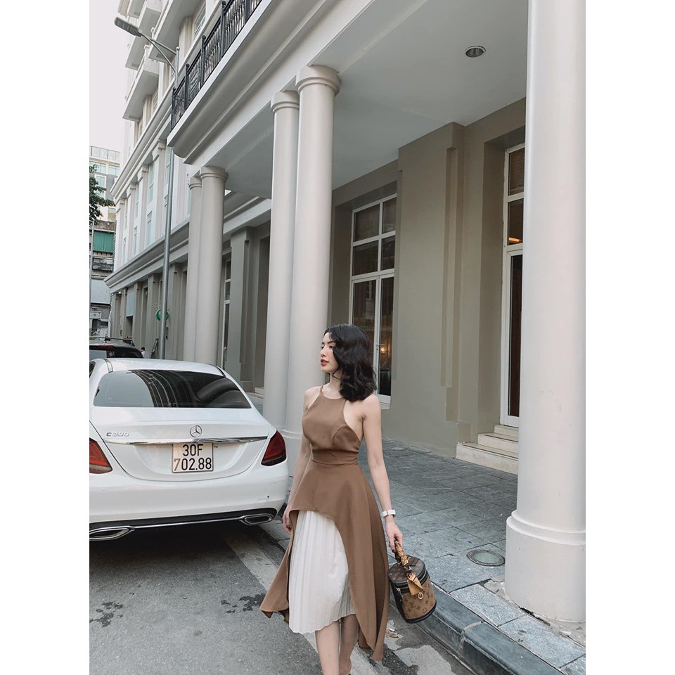 VÁY XOÈ CỔ YẾM PHỐI CHÂN XẾP LI HOT HIT