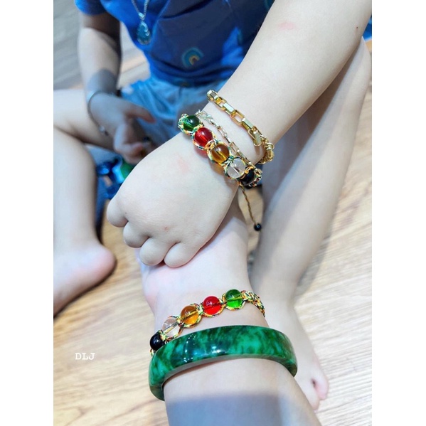 vòng tay đá 7 mầu cho bé
