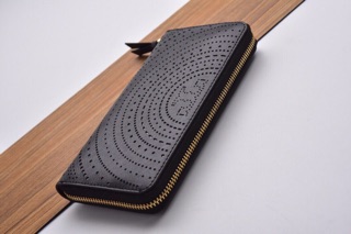 Ví cầm tay TORY BURCH