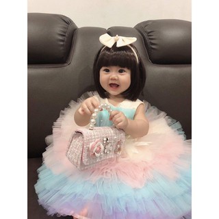 Đầm tầng màu cho bé