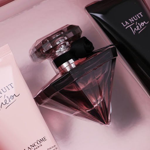 Gift set Lancome La Nuit Tresor L'Eau De Parfum 50ml