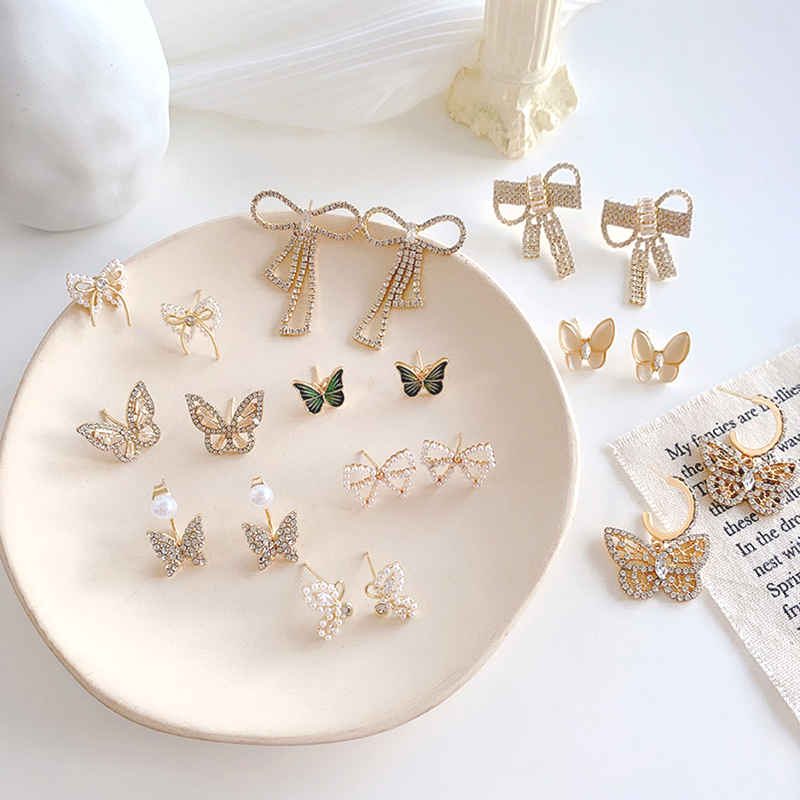 Hoa Tai Dáng Dài Hình Bướm Phối Ngọc Trai Thanh Lịch