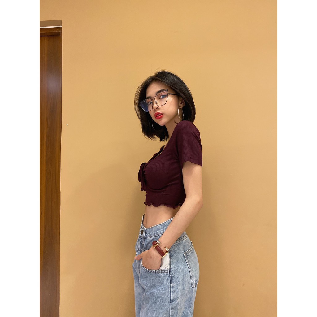 Áo Croptop Tay Ngắn Cổ Vuông Ôm Body Rút Ngực Màu Trơn