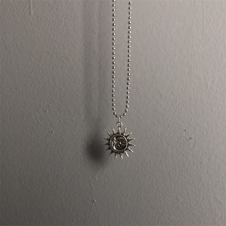 Dây Chuyền Mặt Tròn Hình Mặt Trời Mặt Trăng Mặt Trời Phong Cách Harajuku Hip Hop Cá Tính MN