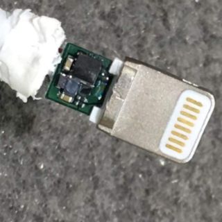 Cáp iphone xịn 8 chip