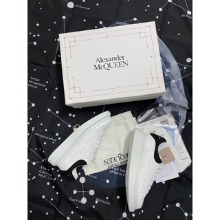 Giày sneaker mcqueen full phụ kiện giấy tờ tặng kèm dây vải