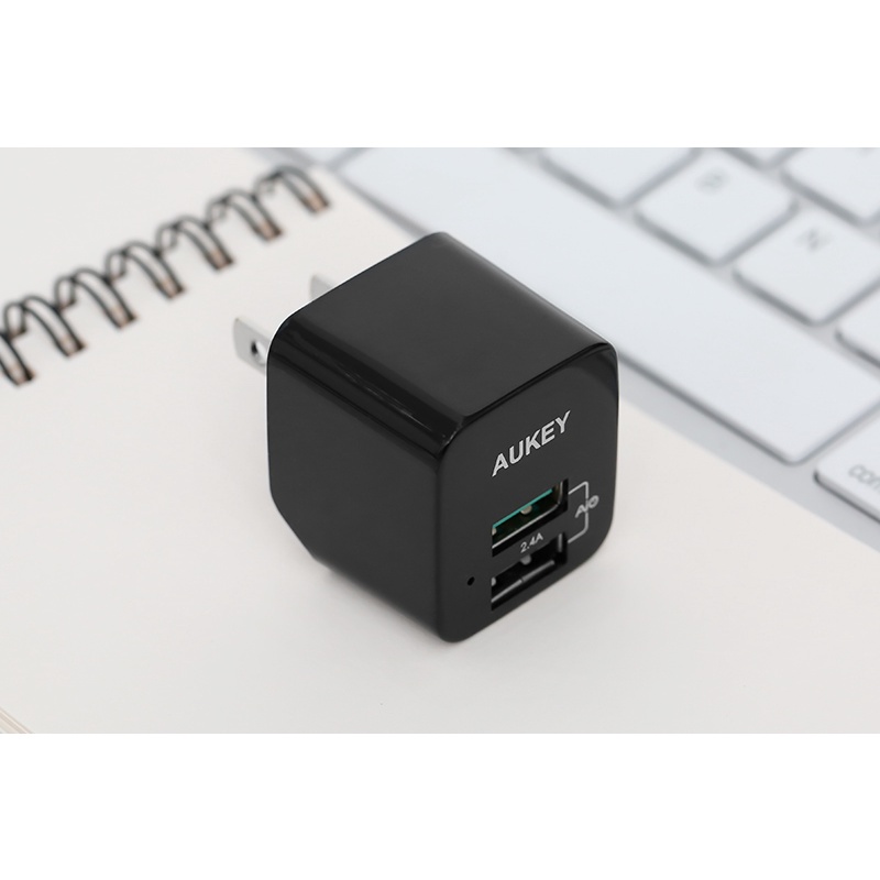 Củ sạc nhanh 2 cổng USB 2.4A Aukey PA-U32 Đen