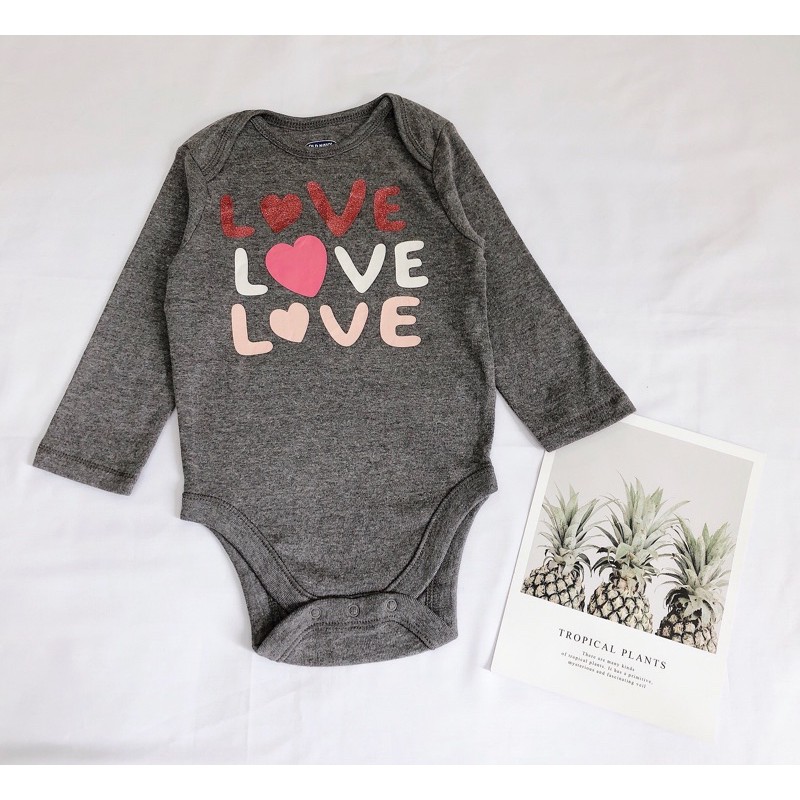 Body chip Old Navy dài tay ( xám chữ love) - đủ size