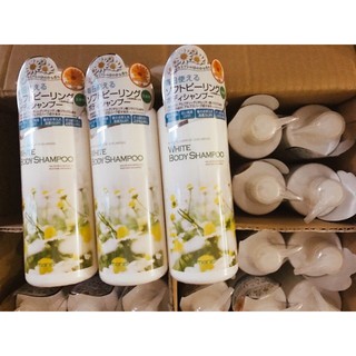 Sữa tắm trắng da manis White body shampoo Nhật Bản