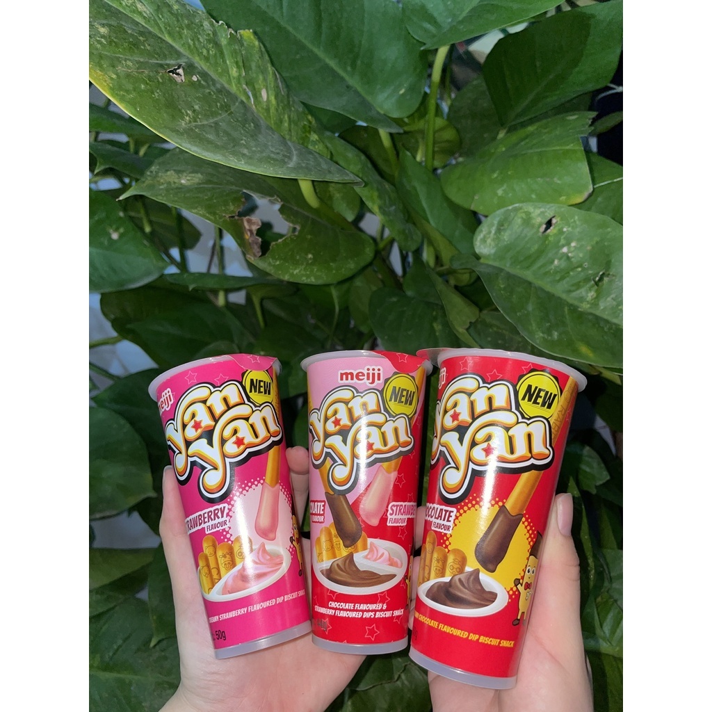 Bánh Que Yan Yan Meiji Chấm Kem Vanilla Creamy Flavor (Ly 44g)