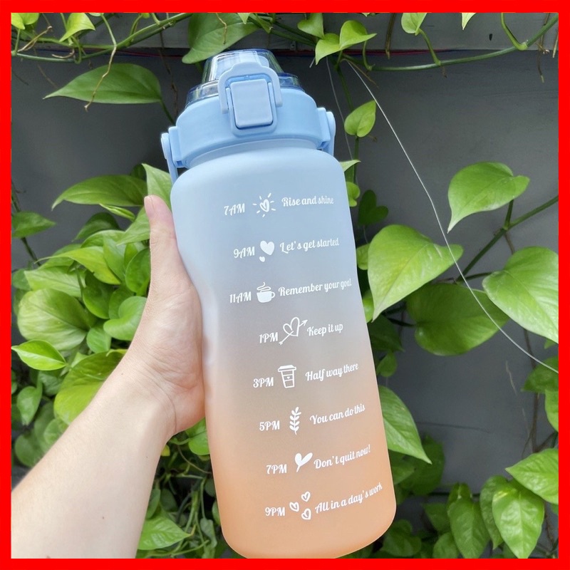 Bình nước 2 lít chia vạch nhắc nhở uống nước tiện lợi, thiết kế thời trang