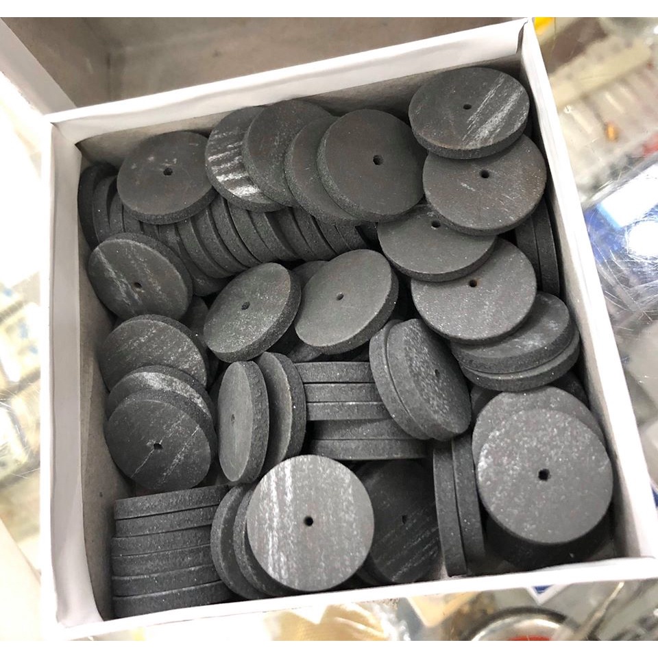 Cao su đánh bóng kim loại tròn / trụ đen