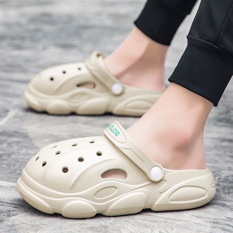 Dép Sandal Q Đục Lỗ Thoáng Khí Mềm Mại Chống Mài Mòn Thời Trang Đi Biển Mùa Hè Cho Nam Và Nữ