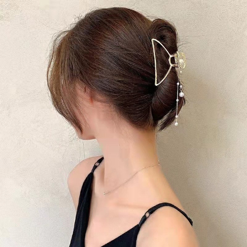 Kẹp Tóc Tua Rua Hình Bướm Đính Ngọc Trai Thời Trang Hàn Quốc