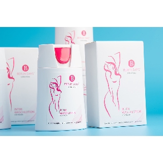 Dung dịch vệ sinh phụ nữ hàng Đức - Berlin Days hoa hồng 150ml