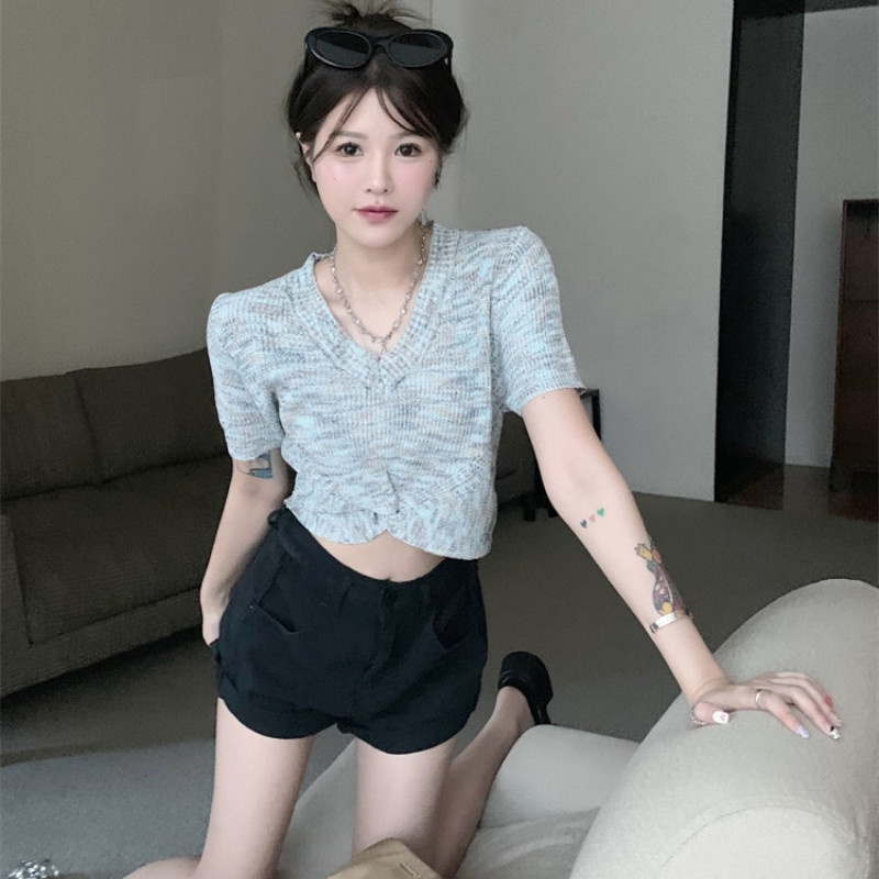 Áo Crop Top Dệt Kim Tay Ngắn Cổ Chữ V Lưng Cao Nhiều Màu Thời Trang Xinh Xắn Cho Nữ