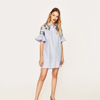 Đầm zara thêu hoa vai