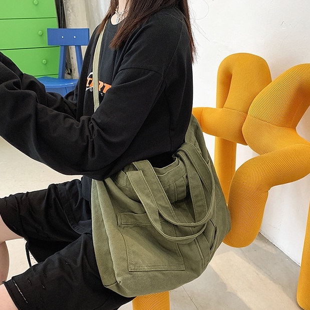 Túi đeo chéo vải giả denim đựng vừa laptop 14 inch thiết kế độc lạ