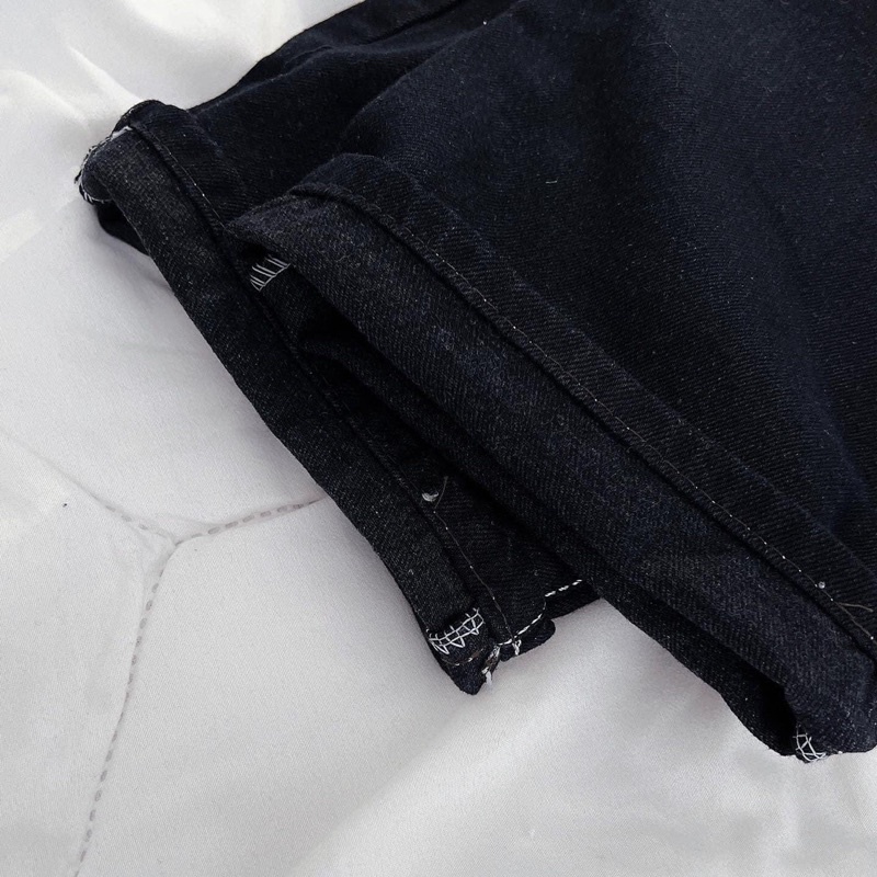 (có sẵn) Quần jean đen ống rộng viền trắng nút cài unisex (nam nữ mặc được)