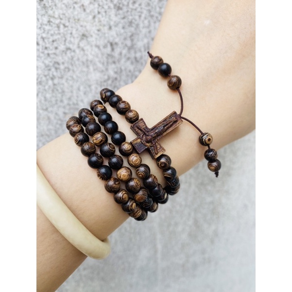 Chuỗi Vòng Trầm Hương Sánh Chìm Mix Thánh Giá