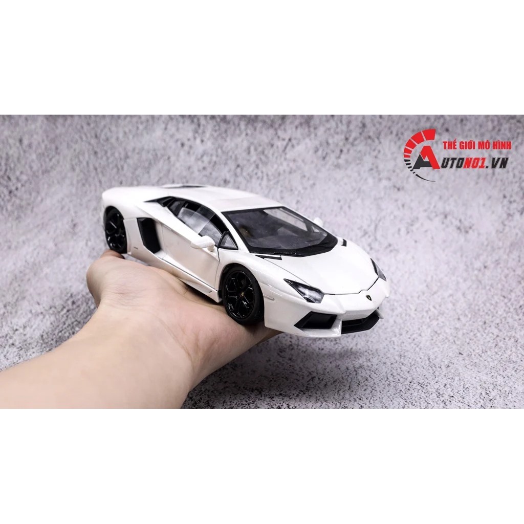 MÔ HÌNH XE LAMBORGHINI AVENTADOR LP700-4 WHITE 1:24 WELLY 5806