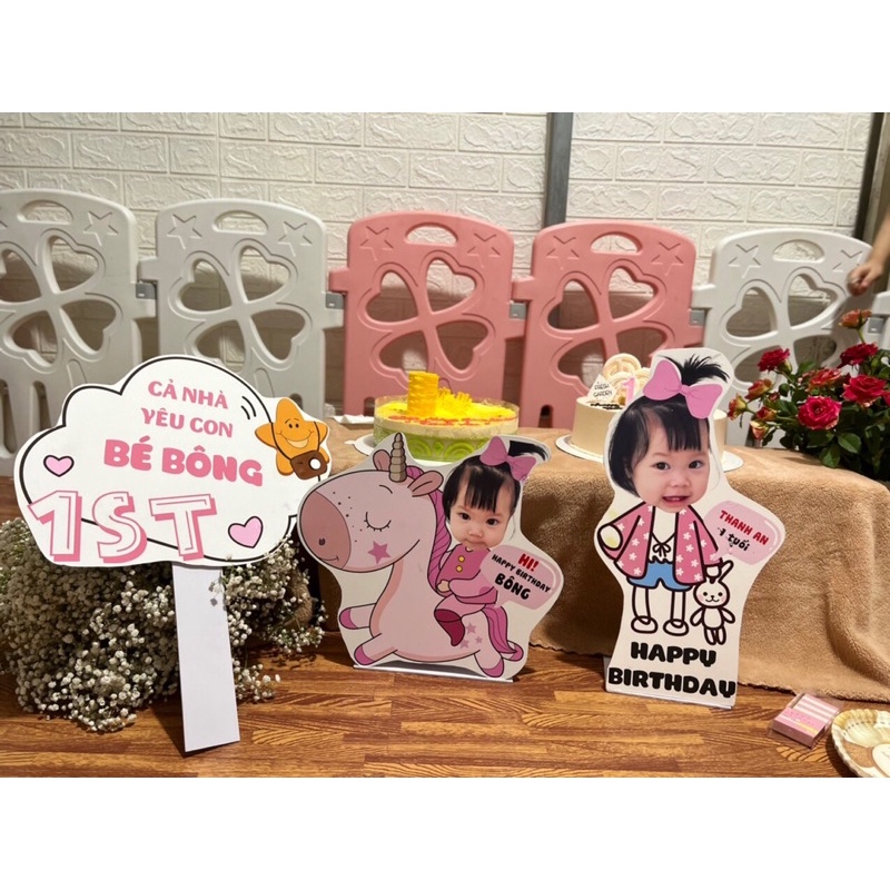 Hình chibi của bé  chibi để bàn hoặc cổng chào