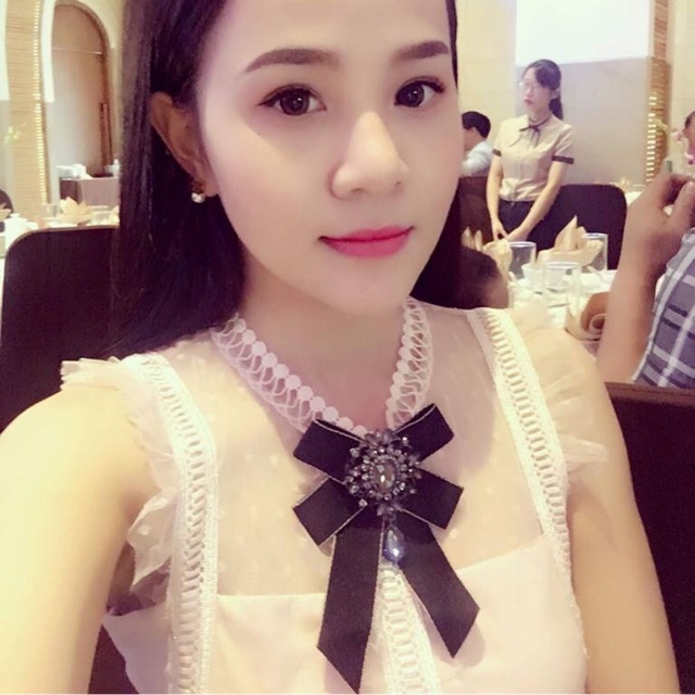 Tag cài áo