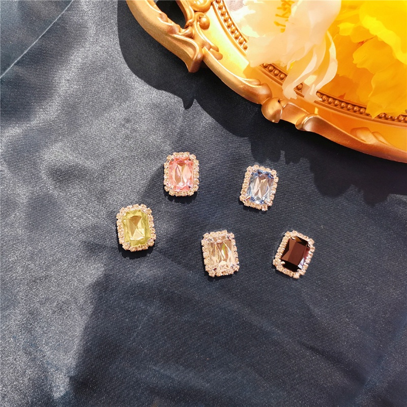 Miếng Dán Đính Đá Lấp Lánh Trang Trí Giày Thể Thao Độc Đáo