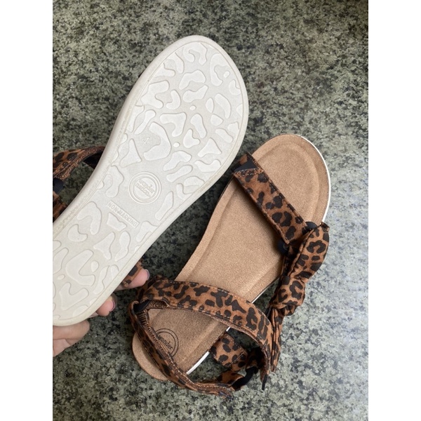 Giày sandal WONDER beo xuất xịn