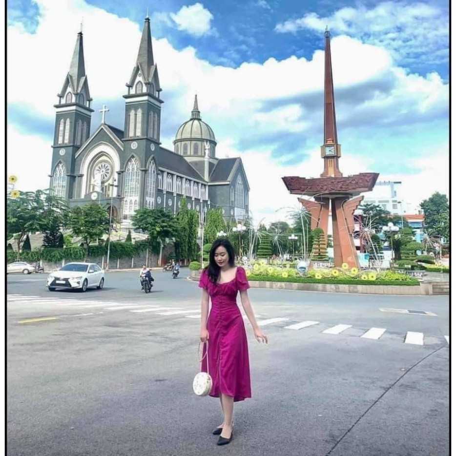 [Mã FAGREEN1505 giảm tới 30K đơn 99K] (Si Tan Goc) Váy Hồng Tay Bồng Chun Ngực Đuôi Cá Dáng Dài | BigBuy360 - bigbuy360.vn