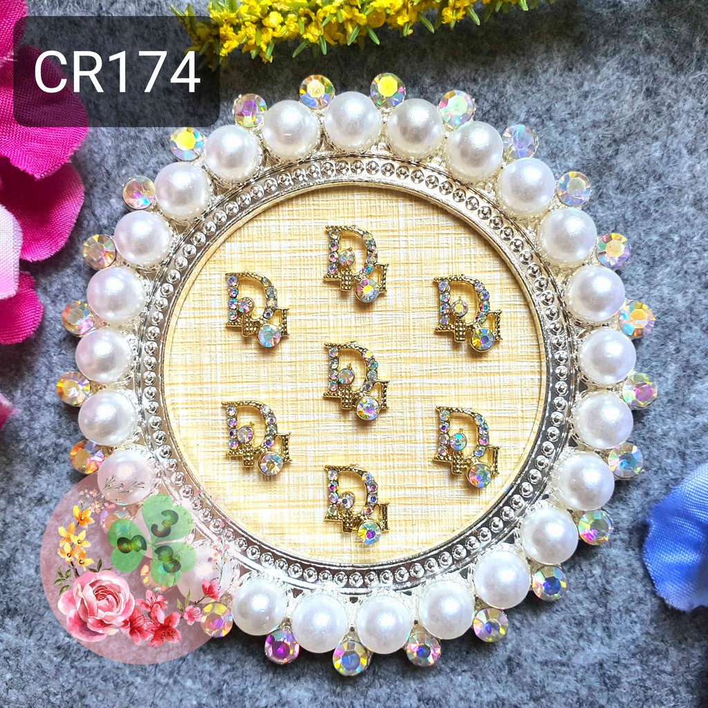 Mã CR173 - CR174 . Charm kim loại đính đá trang trí móng siêu xinh.