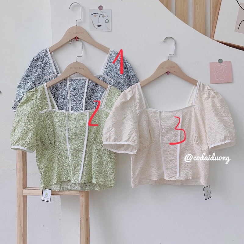 áo cổ vuông sọc trắng SALE